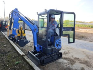 Mini-excavatrice sur chenilles diesel de <span class=keywords><strong>2</strong></span>,<span class=keywords><strong>5</strong></span> <span class=keywords><strong>tonnes</strong></span>, homologuée Euro <span class=keywords><strong>5</strong></span> CE EPA, équipement de construction très demandé. - Product Image 3