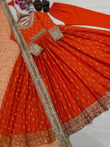 Vêtements ethniques indiens traditionnels pour femmes, robe Anarkali Kurti pour mariage et fête, vêtements élégants aux meilleurs prix en provenance d'Inde - Product Image 3