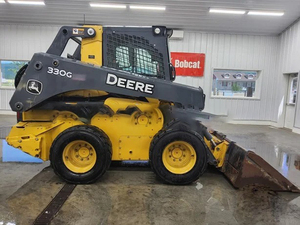 Cargadora Compacta 330G 2019 con Cabina Cerrada, Máquina de Construcción de Alto Rendimiento - Product Image 3
