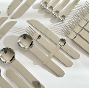 Ensemble de couverts modernes à manche ondulé en acier inoxydable robuste pour la restauration en gros - Product Image 2