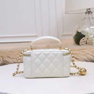PU Leather Women's Luxury <b>Quilted</b> Geometric Pattern Shoulder Tote Bag Fashion Crossbody Purse Custom Brand Wholesale OEM ODM - Product Image 4