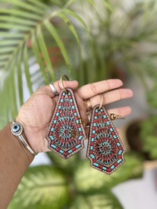 Llavero de Cuero Hecho a Mano con Diseño Turquesa 2026, Pendientes de Llavero de Color Turquesa, Venta Caliente, Accesorio de Regalo Ligero para Unisex - Product Image 1