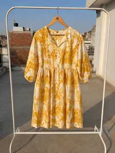 Vestido Largo de Algodón 100% Transpirable con Estampado Floral Amarillo Vintage, Corte en A, Manga Larga, Cintura Natural, Elegante para Mujer - Product Image 1
