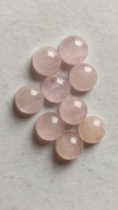 Lote de Gemas Sueltas de Morganita Melocotón Natural, Calibradas AAA, de 6mm, Redondas, con Reverso Plano, Cabujón Liso, Venta al por Mayor - Product Image 6