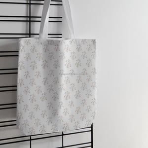 Bolso de Hombro de Algodón Estampado a Mano Ecológico, Diseñado para Mujeres Modernas, Estilo Casual y a la Moda - Product Image 1