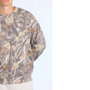 Sudadera Clásica con Cuello Redondo y Estampado de Camuflaje para Hombre y Mujer, Cómoda Sudadera Verde Camuflada para un Estilo Casual Urbano - Product Image 3