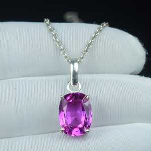 จี้แซฟไฟร์สีชมพูสุดพิเศษ เงินแท้ 925 สไตล์วินเทจ ทำมือ สร้อยคอ ของขวัญประจำเดือนเกิดกันยายน - Product Image 1