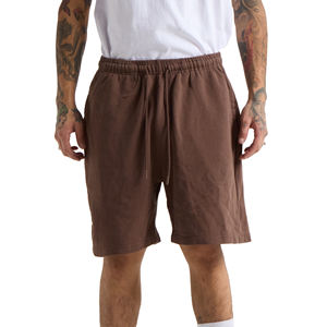 Shorts de marque privée avec design streetwear robuste pour collections de mode urbaine - Product Image 4