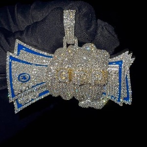 Colgante de Dinero Iced con Logo Hip Hop para Hombre, Colgante de Dólar Personalizado Iced, Moissanita VVS, Plata 925, Bañado en Rodio/Oro, con Engaste de Garra - Product Image 4