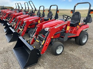 รถแทรกเตอร์เดินตาม Massey Ferguson รุ่น GC1723E FL1805 ขับเคลื่อน 4 ล้อ เครื่องยนต์ดีเซล กำลัง 70 แรงม้า พร้อมที่ตักด้านหน้า สำหรับใช้งานในฟาร์มและสนามหญ้า - Product Image 2