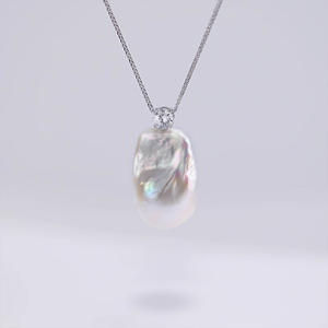 Collar Versátil con Múltiples Perlas de Estilo Retro Femenino, Cadena para Suéter con Colgante y Dijes de Diseño Exclusivo - Product Image 1