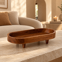 Erhöhtes Serviertablett aus Naturholz im Modernen Design |   Erhöhter Holzständer mit Kanten für Tee, Kaffee und Snacks – Organizer für Esszimmer und Hochzeiten