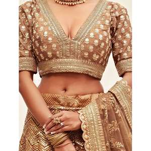 Tenue de mariage exceptionnelle en soie flammée Lehenga Choli en marron brodé pour les mariées - Product Image 3