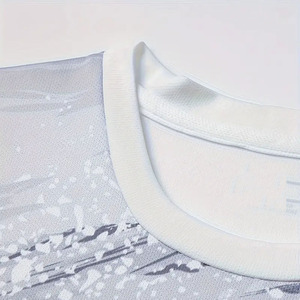Conjunto de Camiseta de Fútbol Sublimada con Degradado Gris Blanco para Hombre, Manga Corta, Absorbe la Humedad, Uniforme de Fútbol Transpirable - Product Image 4