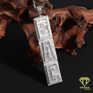 Collier pendentif lettre rectangulaire long en moissanite avec design en pierres étincelantes et chaîne en corde - Product Image 3