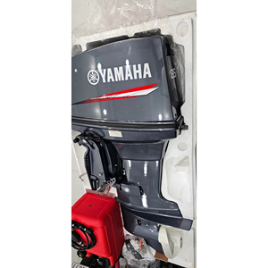 Motor fuera de borda Yamaha de 85HP para embarcaciones de pesca, diseñado para un rendimiento marino potente y una operación duradera en el agua. - Product Image 5