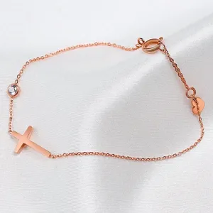 Pulsera de Cruz Ortodoxa Chapada en Oro con Estrella y Cadena de Eslabones con Circonitas, Joyería Religiosa Unisex - Product Image 3