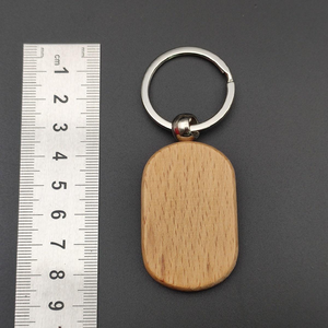 Gravure au laser, logo personnalisé, porte-clés en bois de haute qualité, gravure artisanale, cadeau personnalisé, porte-clés en bois fait main, sublimation - Product Image 3