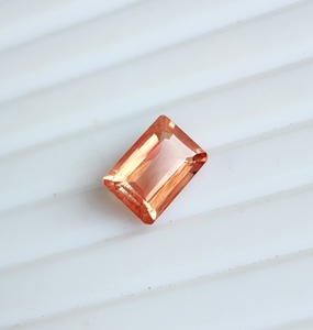 Pierre de soleil d'Oregon orange cuivrée de qualité supérieure naturelle, pierres précieuses facettées non montées pour la fabrication de bijoux, disponible au prix de gros. - Product Image 2