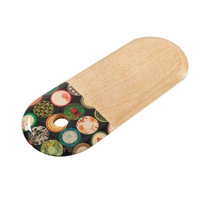 Tabla de Cortar de Madera Ovalada, Acabado Natural, Reutilizable, Apta para Lavavajillas, 1.3 cm de Grosor, Utensilios de Cocina para Cortar - Product Image 1