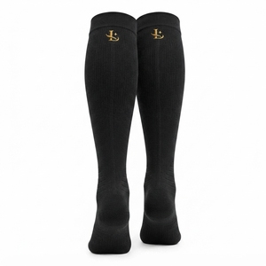 Chaussettes de compression pour entraînement sportif, matériau respirant et flexible, confortables, légères, idéales pour la course à pied et l'exercice - Product Image 2