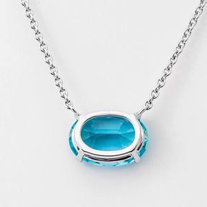 Collier solitaire élégant en or blanc massif 14 carats avec diamant ovale de 7 carats, certifié IGI, pour un style printemps/été et les occasions spéciales - Product Image 4