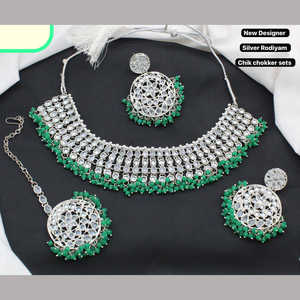 <b>Silver</b> Plated Fashion Jewelry <b>Set</b> 10581119GR <b>Necklace</b> Included - Product Image 1