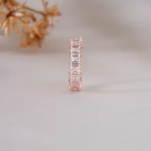Bague élégante en or rose avec diamants baguette, alliance éternelle complète pour femme, cadeau de luxe pour mariage, fiançailles, anniversaire, bijoux fins - Product Image 4