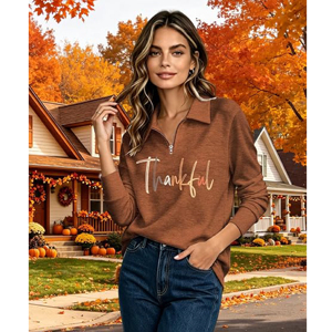 Sweat-shirt à col mi-zippé en terre cuite pour femme avec col à revers et imprimé « Thankful » - Product Image 4