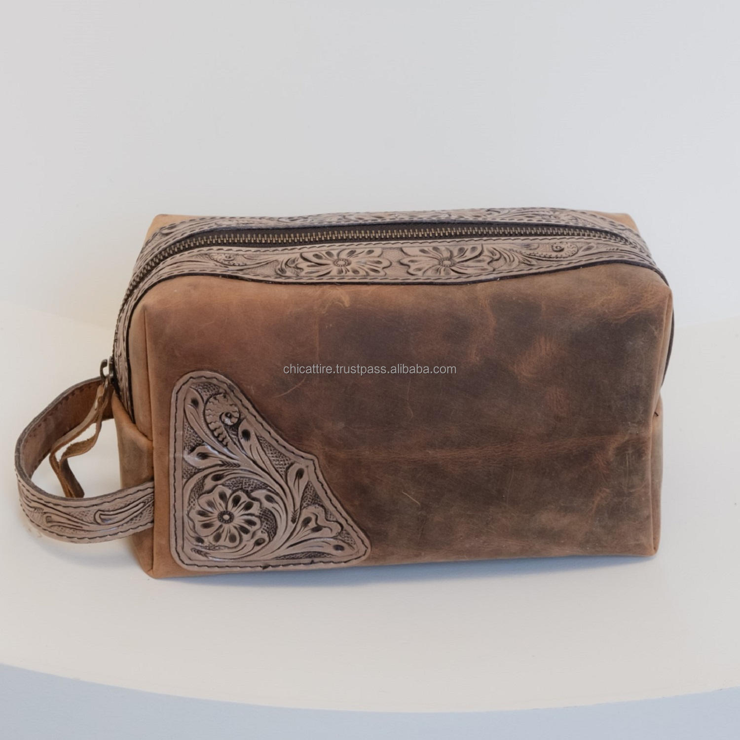 สีน้ำตาล