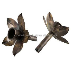 Bougeoir antique en cuivre et fer avec finition rustique Bougeoir élégant en métal pour la décoration intérieure Noël et Pâques - Product Image 4