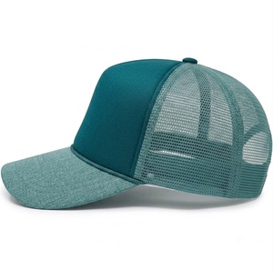 Casquette de baseball trucker verte sarcelle à 6 panneaux en maille, visière incurvée, fermeture snapback, respirante, vierge, personnalisable, pour l'extérieur et décontractée - Product Image 5