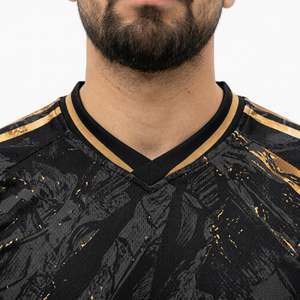 Ensemble de maillots de football personnalisés Team 10, noir et or, sublimés, col rond, manches courtes, tissu respirant en polyester, uniformes - Product Image 3