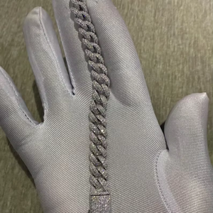 สร้อยข้อมือคิวบันลิงค์ประดับเพชรโมอิสซาไนต์สุดหรู เงินแท้ 925 ชุบโรเดียม สไตล์ฮิปฮอป ดีไซน์โดดเด่น ของขวัญเครื่องประดับชั้นดีสำหรับผู้ชายและผู้หญิง - Product Image 3
