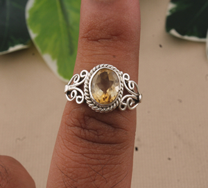 Wholesale Classic Natural <b>Citrine</b> 925 Sterling Silver Faceted Oval Yellow Gemstone Rope Bezel Setting <b>Ring</b> for Women Party - Product Image 2