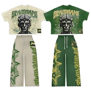 Conjunto de Dos Piezas Unisex Estilo Urbano, Camiseta con Estampado y Pantalones Anchos, Moda Urbana Moderna, Ropa Casual de Verano, Estilo Moderno X - Product Image 3