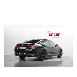 Lexus ES F-Sport 2023 avec caméra arrière, sièges en cuir, conduite à gauche - 56 465 km - Product Image 2