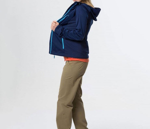 Veste à capuche en softshell bleu marine pour femme, fermeture éclair, coupe régulière, résistante à l'eau, vêtements d'extérieur - Product Image 3