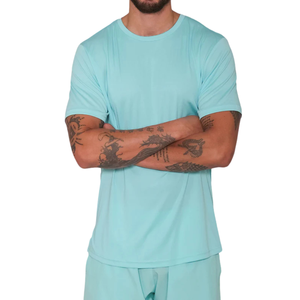 T-shirt de sport pour homme lookbook vêtements de sport respirants de haute qualité - Product Image 1