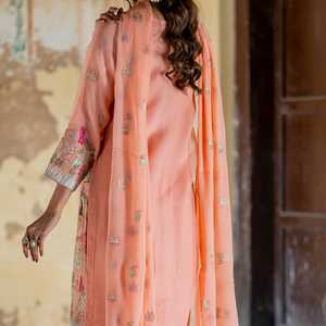 Conjunto de pantalones de traje adornado para mujer Colección PS3232 - Product Image 3