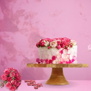 Support à gâteau en bois artisanal, écologique et réutilisable pour la décoration de cuisine de style campagnard, compatible lave-vaisselle, vente en gros en vrac - Product Image 1
