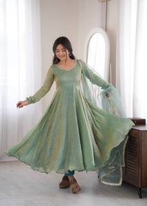 Ensemble de robe Anarkali brodée vert sauge pour femmes avec dupatta, tenue de soirée, robe ethnique indienne - Product Image 1