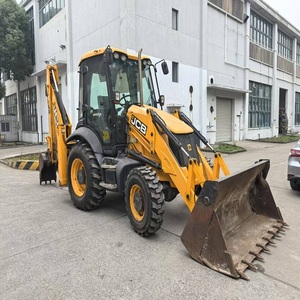 Chargeuse-pelleteuse JCB d'origine, conçue pour les travaux de construction intensifs, avec des performances puissantes et une structure durable. - Product Image 4