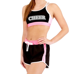 Conjunto de entrenamiento de animadoras unisex diseñado a medida: sujetador deportivo y pantalones cortos para calentamiento. - Product Image 1