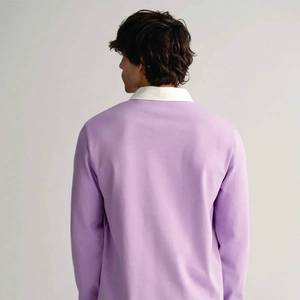 เสื้อรักบี้ลายทางขนาดใหญ่พิเศษแบบ OEM ผลิตตามสั่ง ผ้าโพลีเอสเตอร์ คอวี แขนสั้น ปักลายสไตล์วินเทจ ระบายอากาศได้ดี เหมาะสำหรับฤดูร้อน เสื้อรักบี้สำหรับเด็กผู้ชาย - Product Image 2