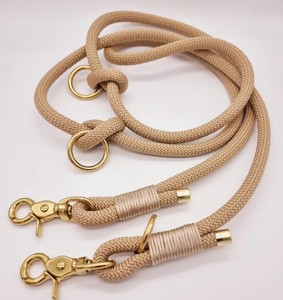 Correa para Perro Resistente con Estampado Animal Moderno y Ecológico de Primera Calidad, Hecha con Material 100% Algodón - Product Image 1