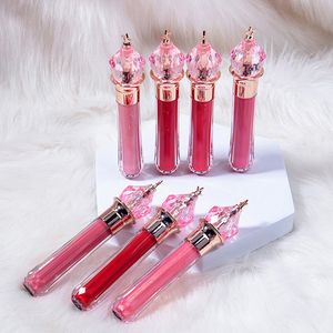 Lápiz Labial en Tubo con Forma de Estrella de Cinco Puntas, Altamente Pigmentado, Hidratante, de Larga Duración, con Acabado Brillante o Mate, Forma Única - Product Image 5