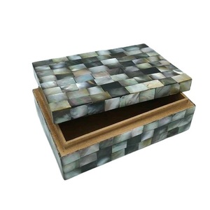 Boîte de rangement pour bijoux rectangulaire artisanale en nacre bleue ILAHI, écologique, avec incrustations florales, boîte cadeau décorative pour la maison et les mariages - Product Image 1