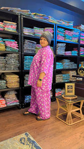 ชุดเซ็ตผ้าฝ้ายแท้พิมพ์ลายระบายอากาศสำหรับผู้หญิง |   เสื้อครอปและกางเกงเหนือเข่า |   กระเป๋าข้างเดียว |   ไซส์ S-10XL - Product Image 2