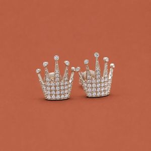 Boucles d'oreilles en moissanite couronne S925, design clou royal - Product Image 2
